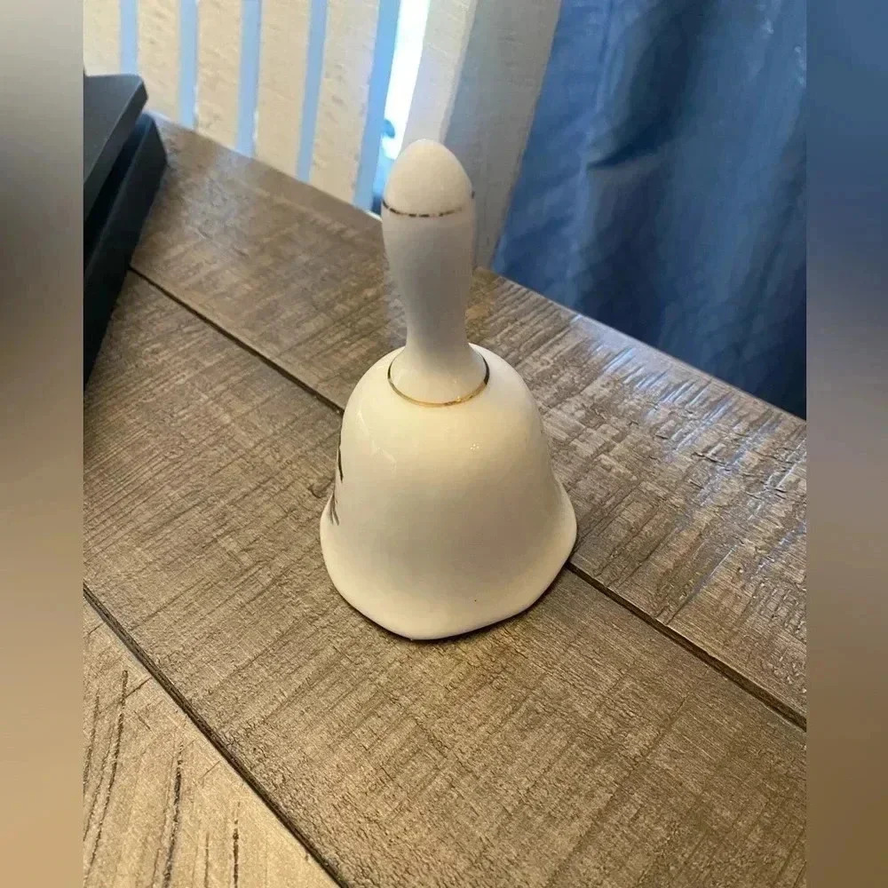 The Boatworks souvenir bell - Picture 2 of 6